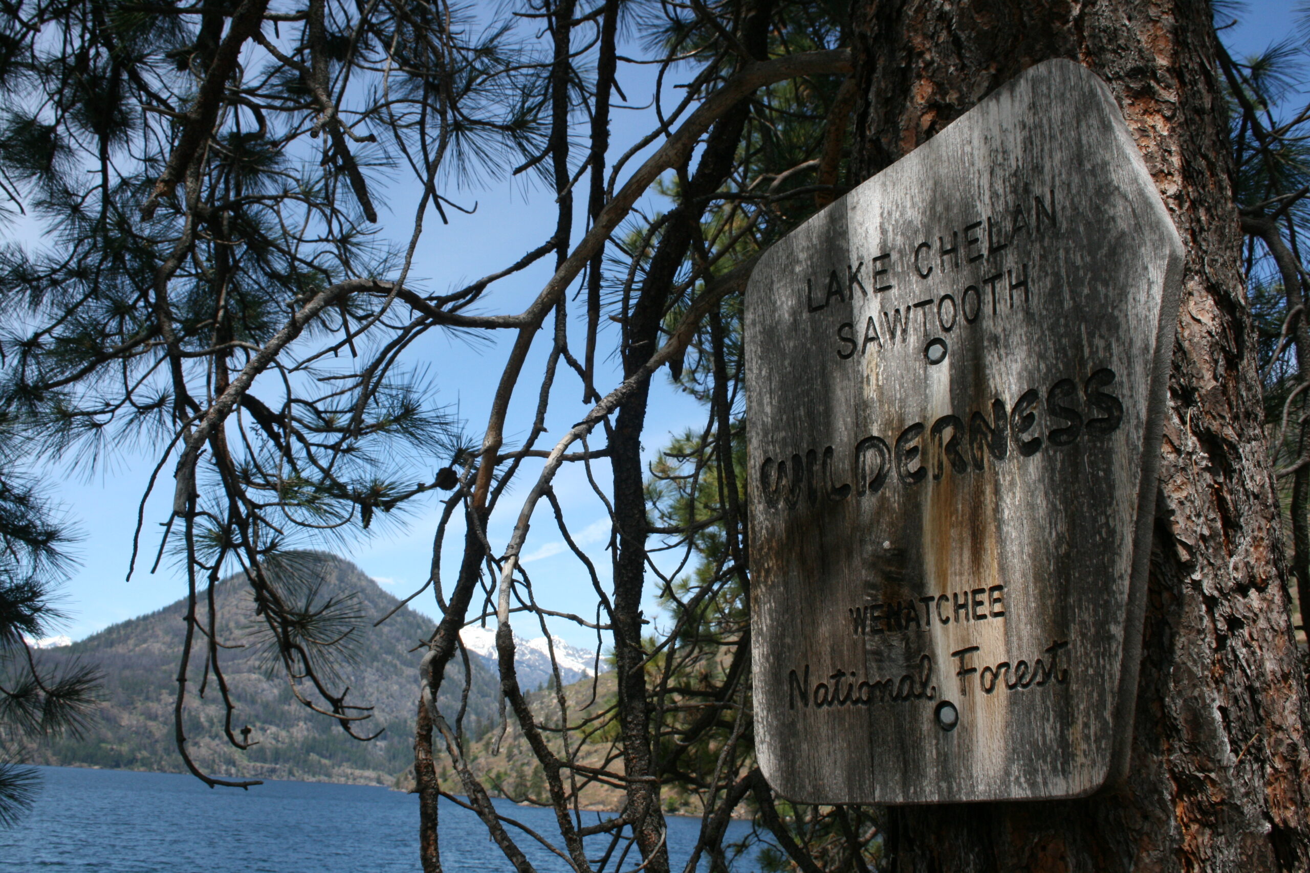 A sign in the Lake Chelan Sawtooth Wilderness