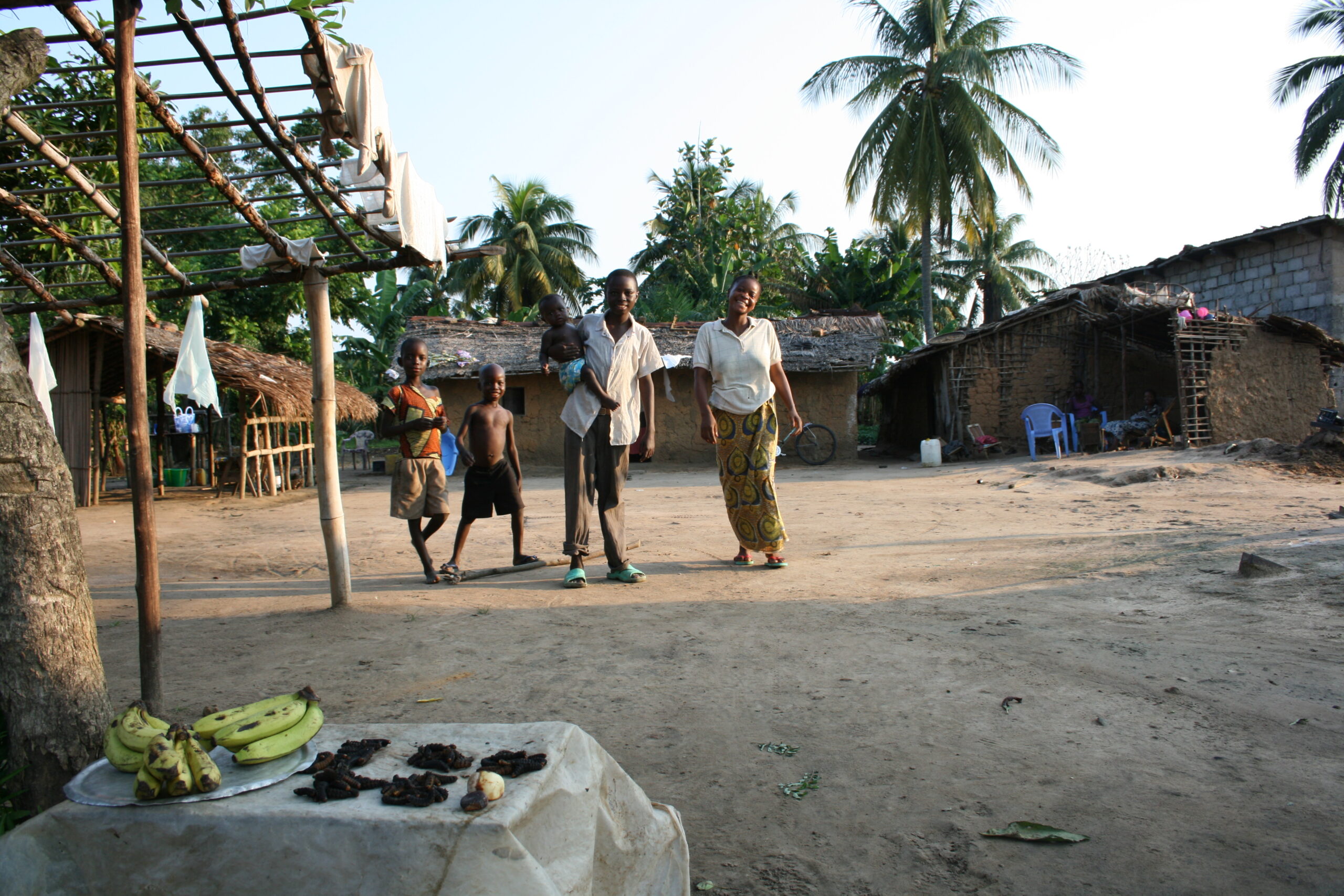 Bumba family selling bananas