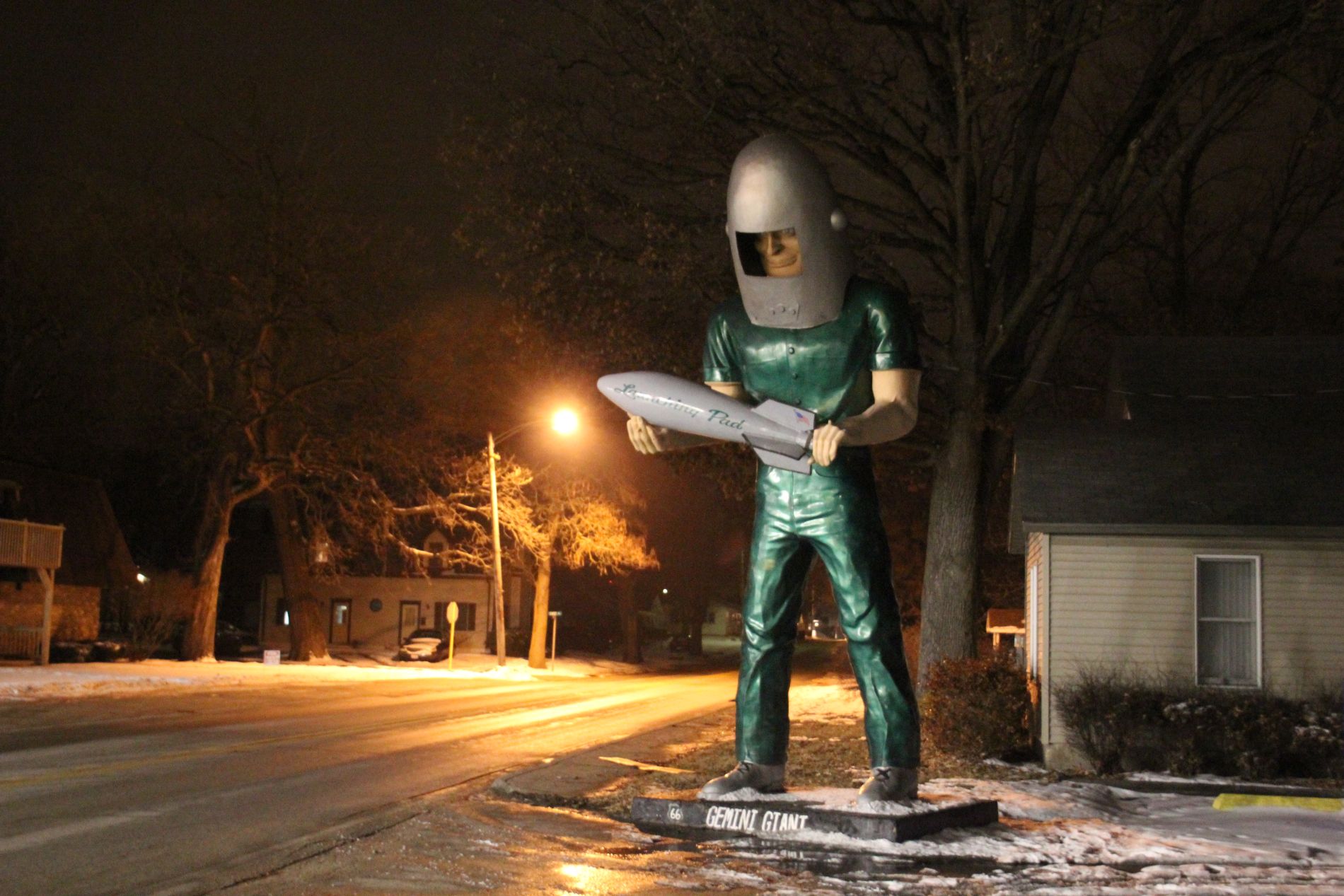 Gemini Giant statue in Wilmington, Illinois