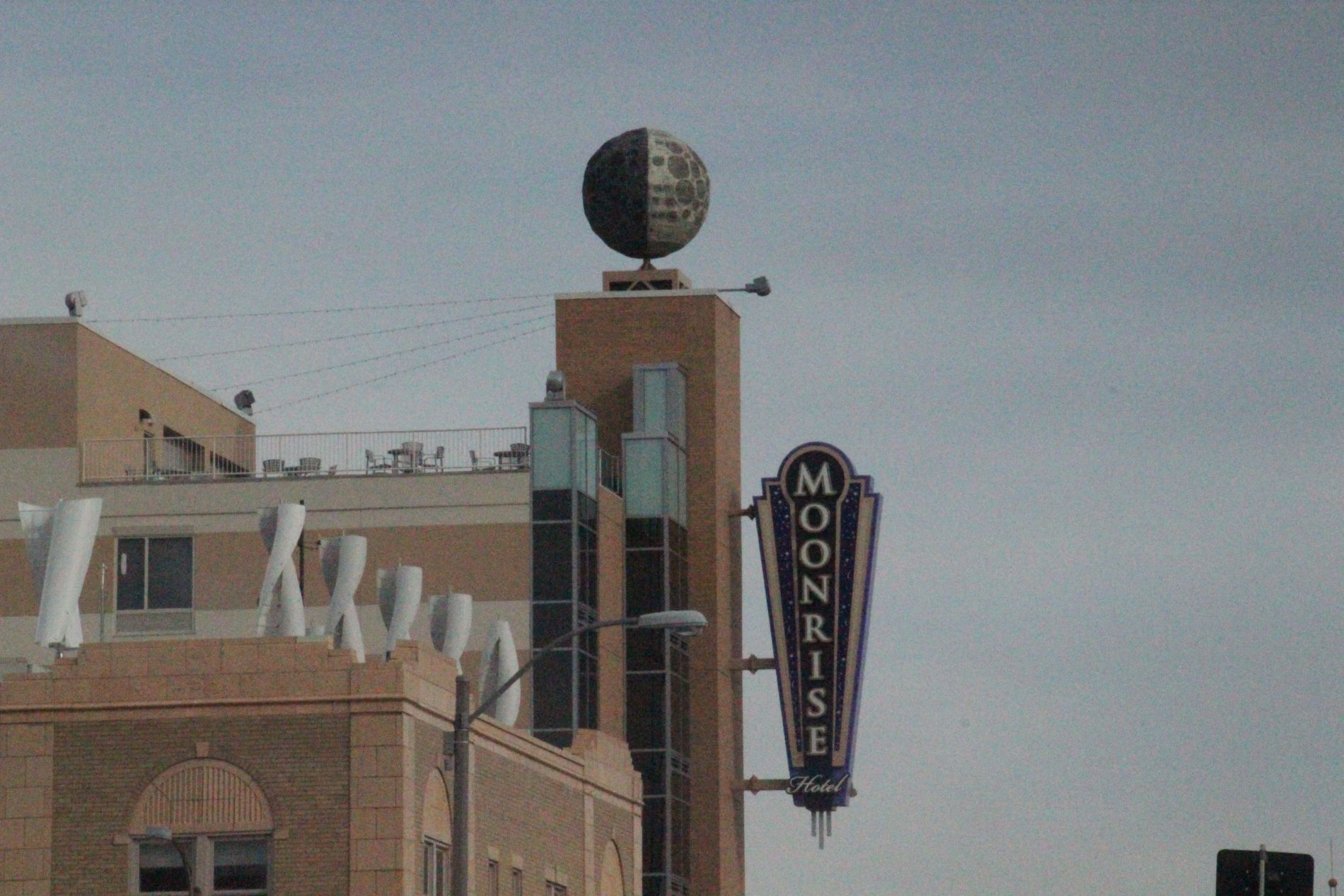 Moonrise Hotel exterior in St. Louis, Missouri