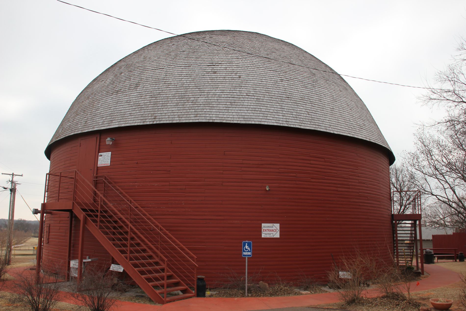 Arcadia Round Barn in Arcadia, Oklahoma